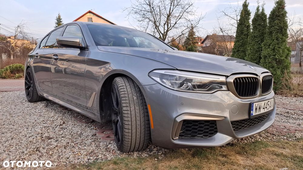 BMW Seria 5 M550i xDrive - 1