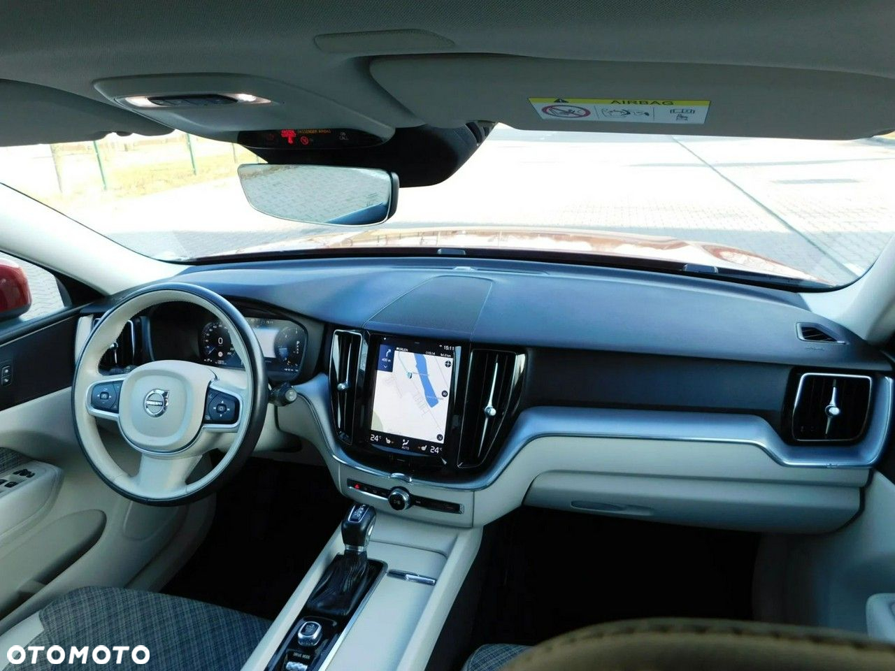 Volvo XC 60 D4 Momentum Pro - 14