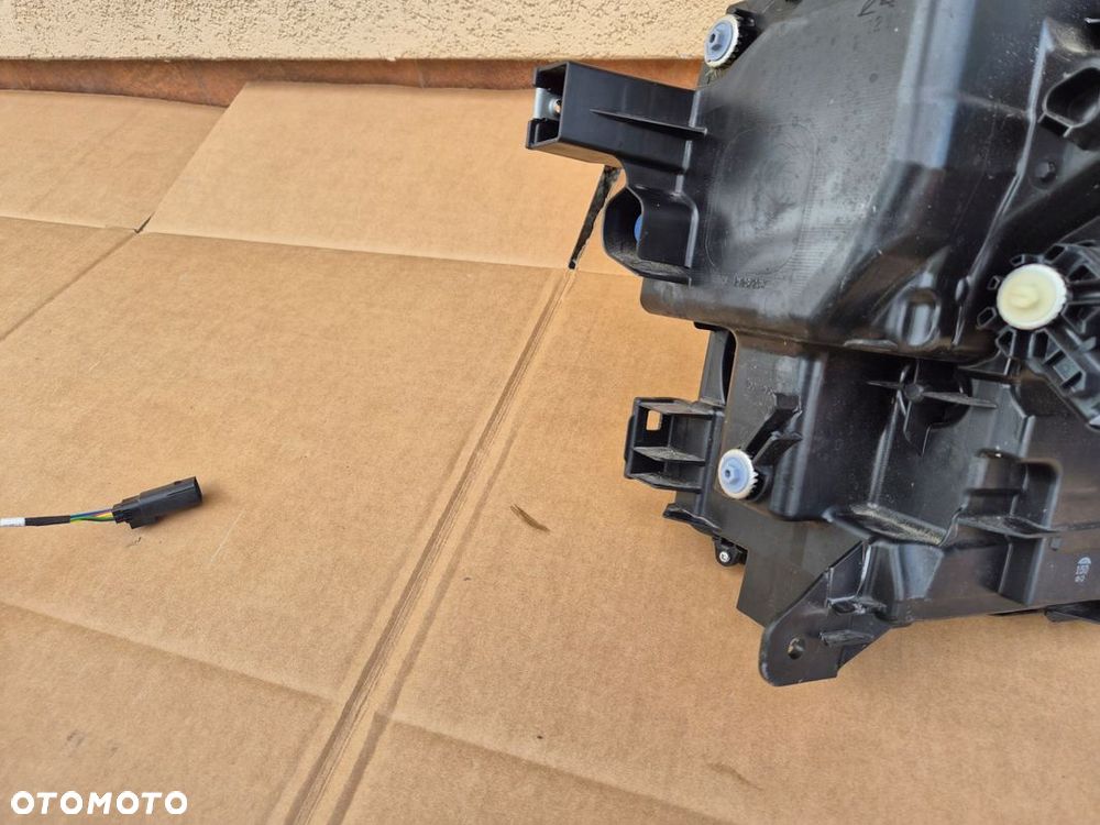 LAMPA PRZEDNIA MITSUBISHI ECPIPSE CROSS FULL LED LIFT ORYGINAŁ - 13