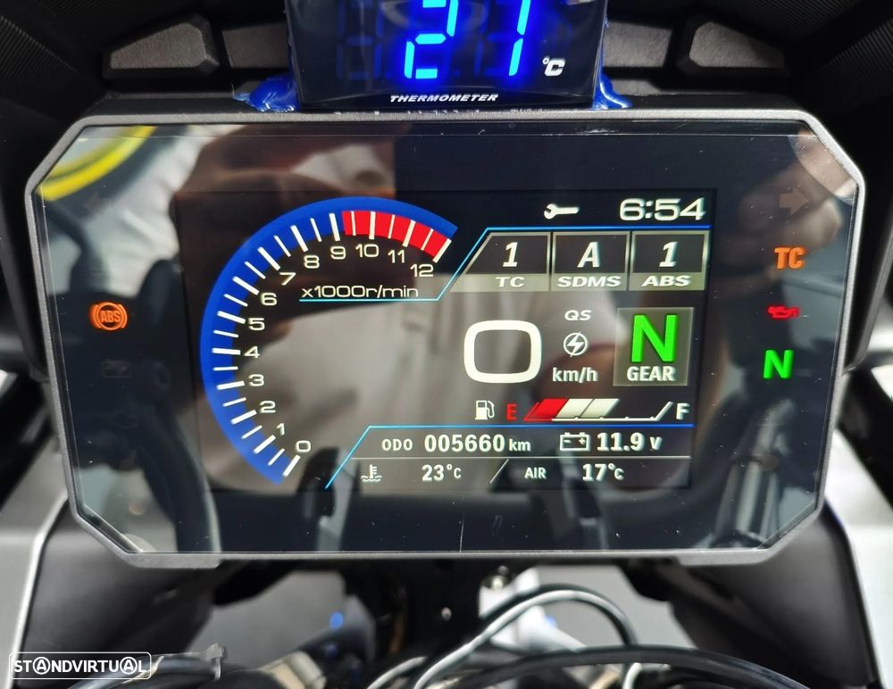 Suzuki v-strom DL - 13
