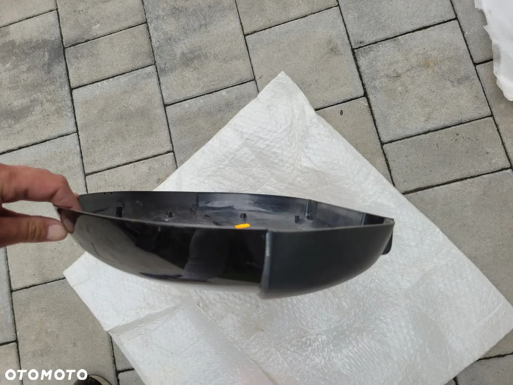 Pokrywa kufra prawa, kufer prawy Honda NTV 650 Deauville 650 - 16