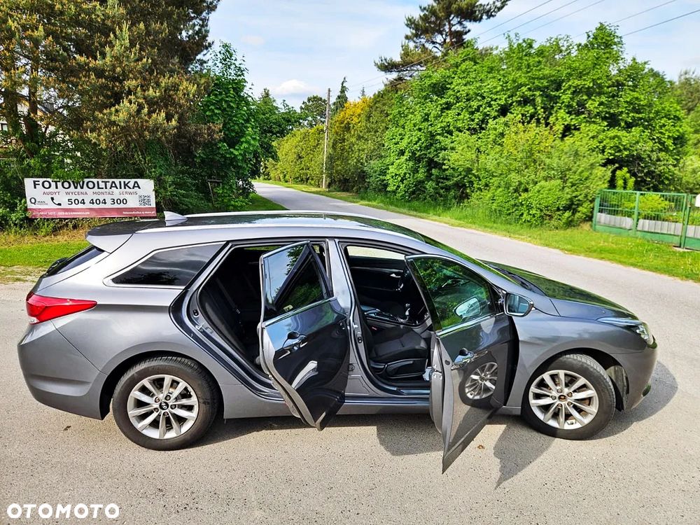 Hyundai i40 Kombi blue 1.7 CRDi Premium - 21