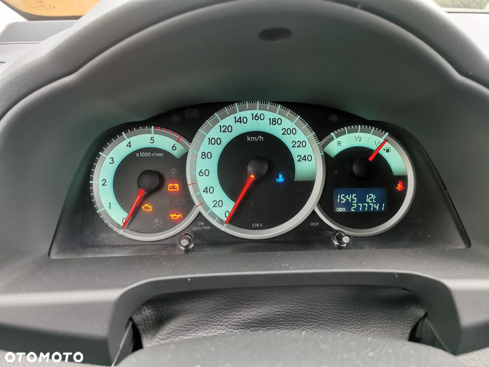 Toyota Corolla Verso 2.2 D-4D DPF Sol - 13