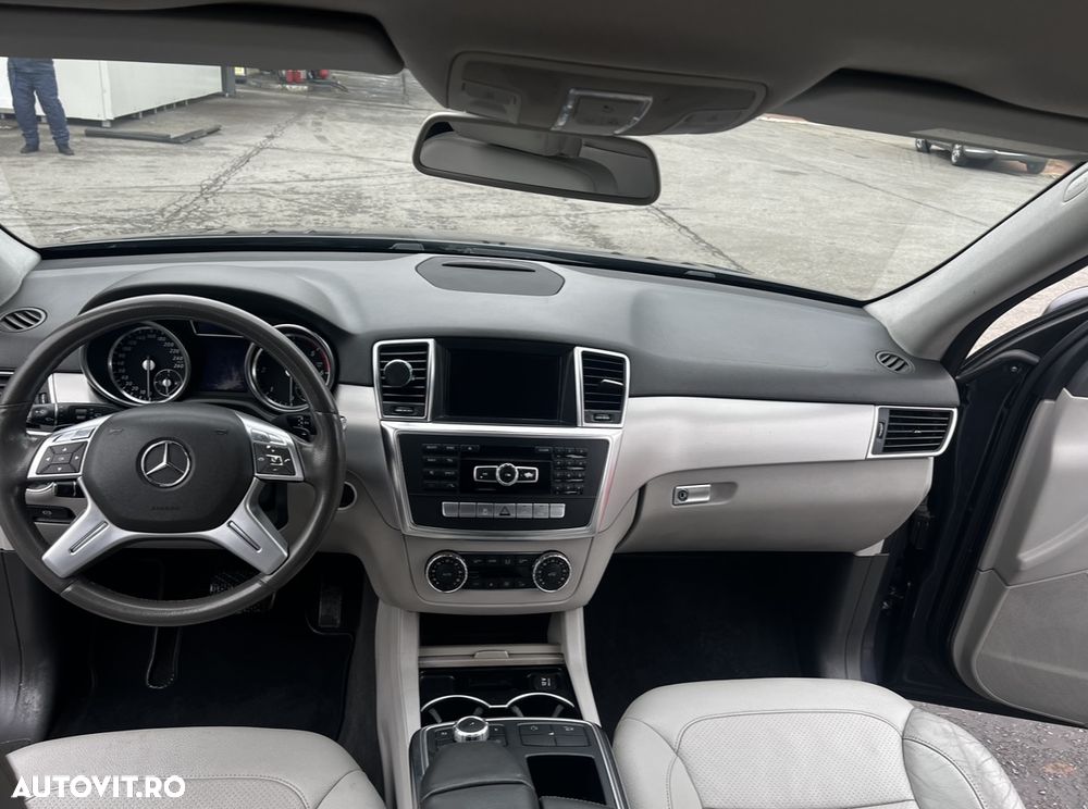 Mercedes-Benz ML - 7