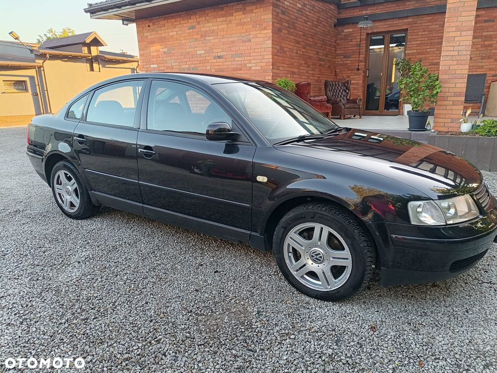 Volkswagen Passat - 2