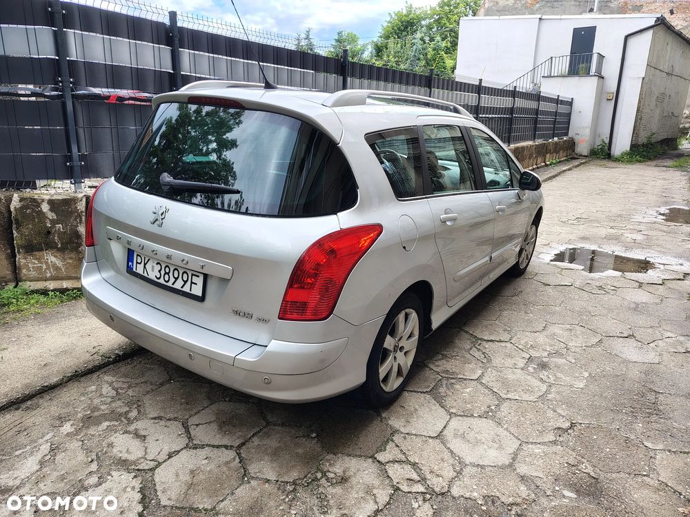 Peugeot 308 1.6 HDi Premium Plus - 6