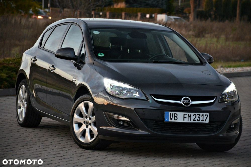 Opel Astra - 1