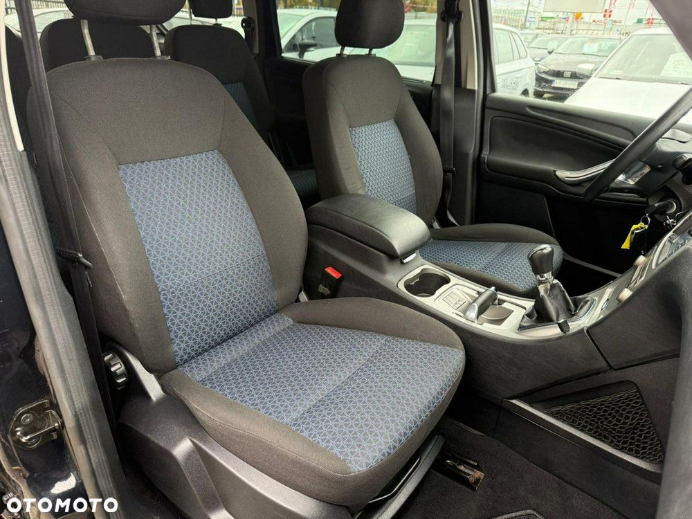 Ford Galaxy 2.0 FF Trend - 29