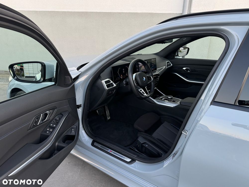 BMW Seria 3 330i xDrive M Sport sport - 5