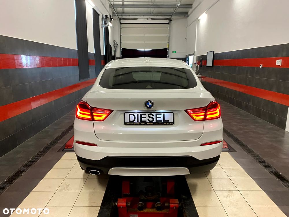 BMW X4 xDrive20d xLine - 11