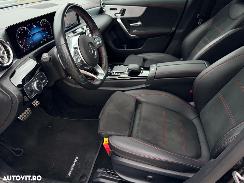 Mercedes-Benz CLA - 12