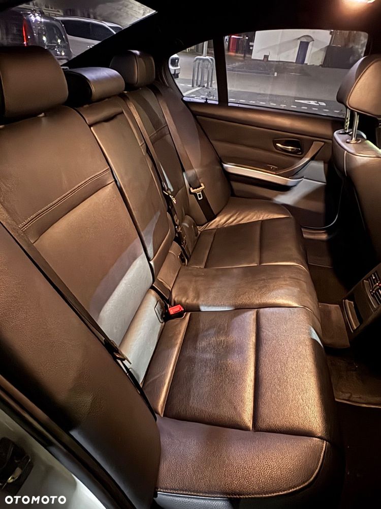 BMW Seria 3 318i - 9