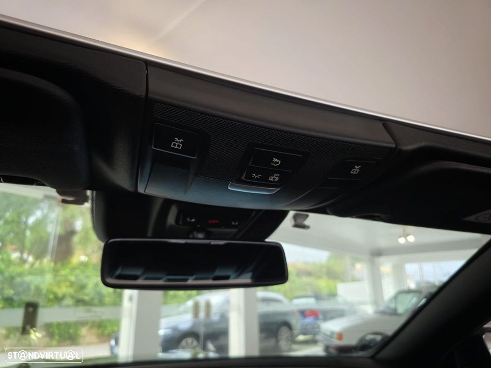 Mercedes-Benz E 220 d AMG Line - 26