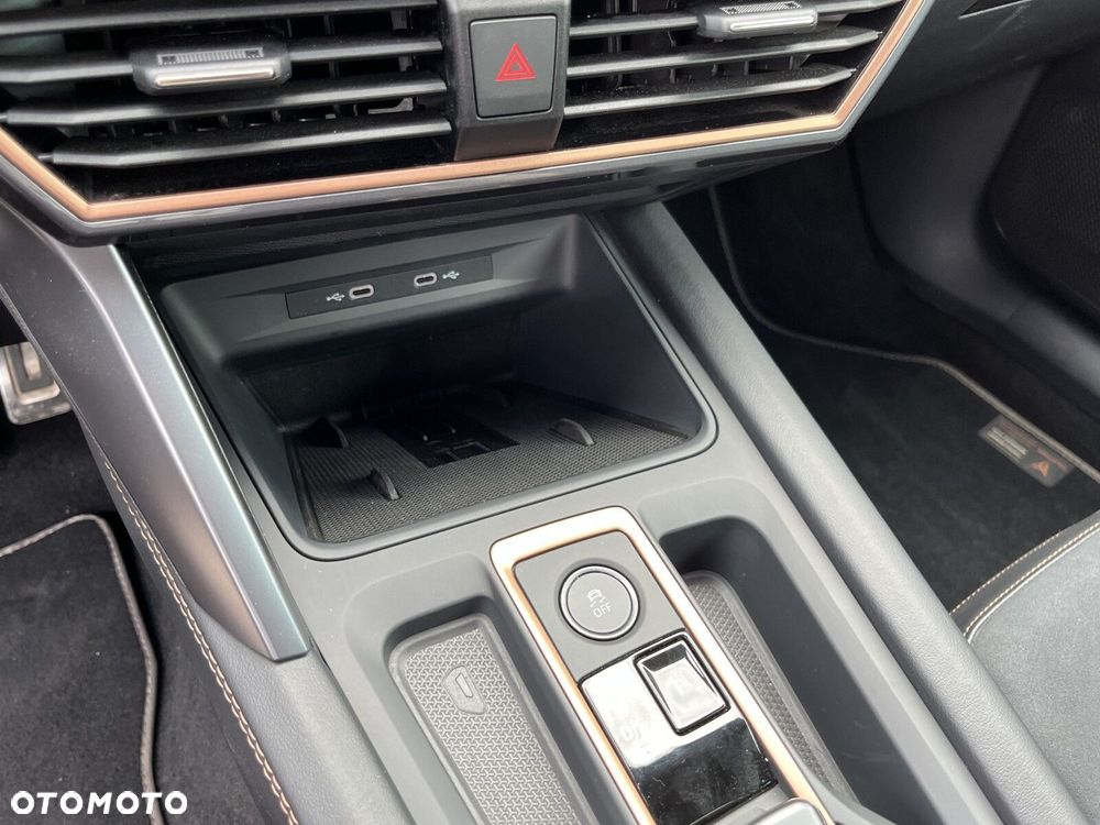Cupra Formentor 1.5 eTSI mHEV DSG - 30