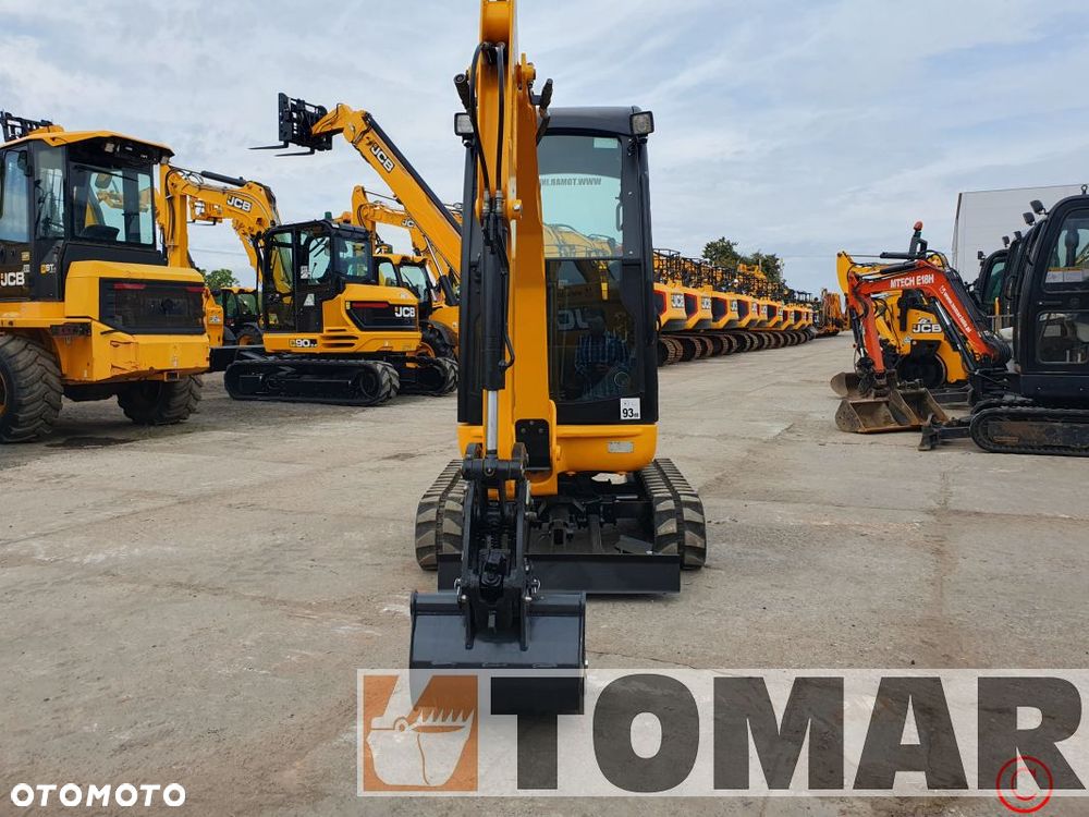 JCB 8018 - 3