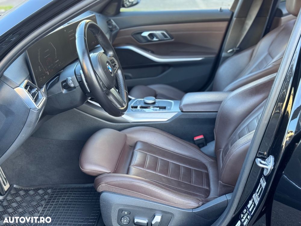 BMW Seria 3 330i xDrive AT - 8