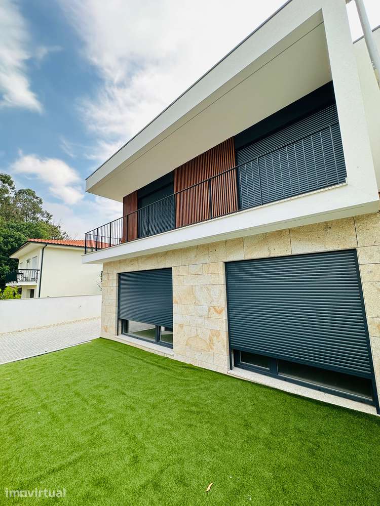 Moradia T4 Nova e Pronta a habitar, com 2 suítes - Grande imagem: 2/12