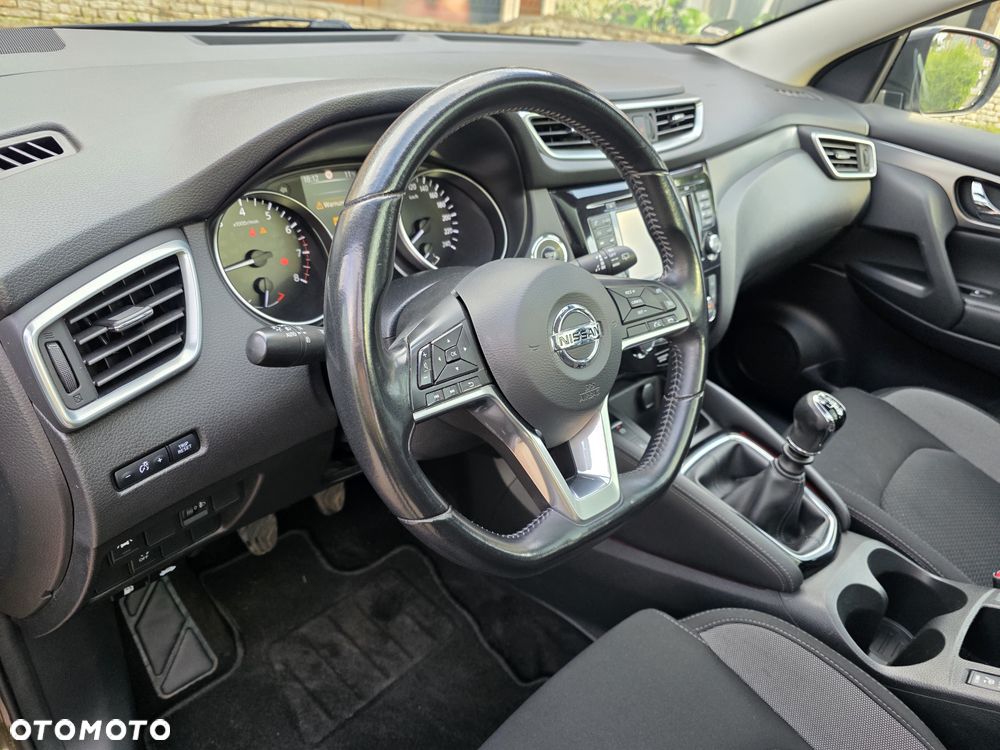 Nissan Qashqai 1.3 DIG-T Tekna EU6d - 11