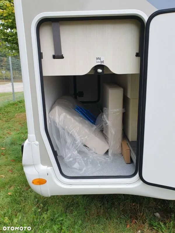 Ford Chausson 720 Titanium - 8