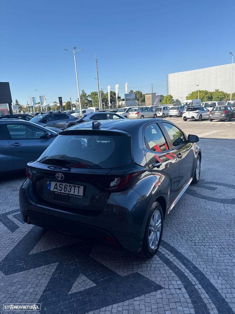 Toyota Yaris 1.0 VVT-i Comfort Plus - 4
