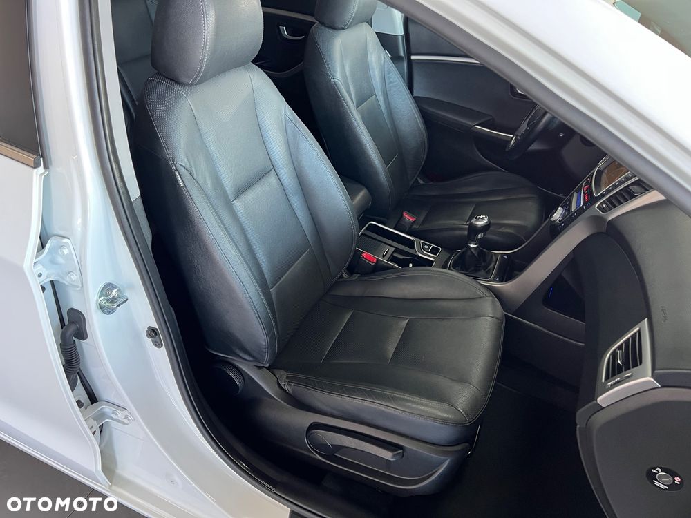 Hyundai i30 - 36