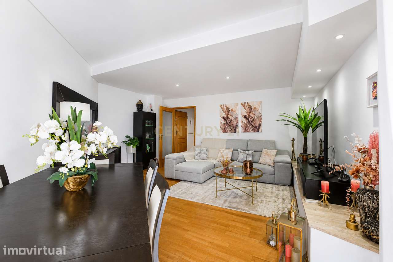 Penthouse T2 com Terraço e Vista Mar em Arcozelo - Grande imagem: 3/19