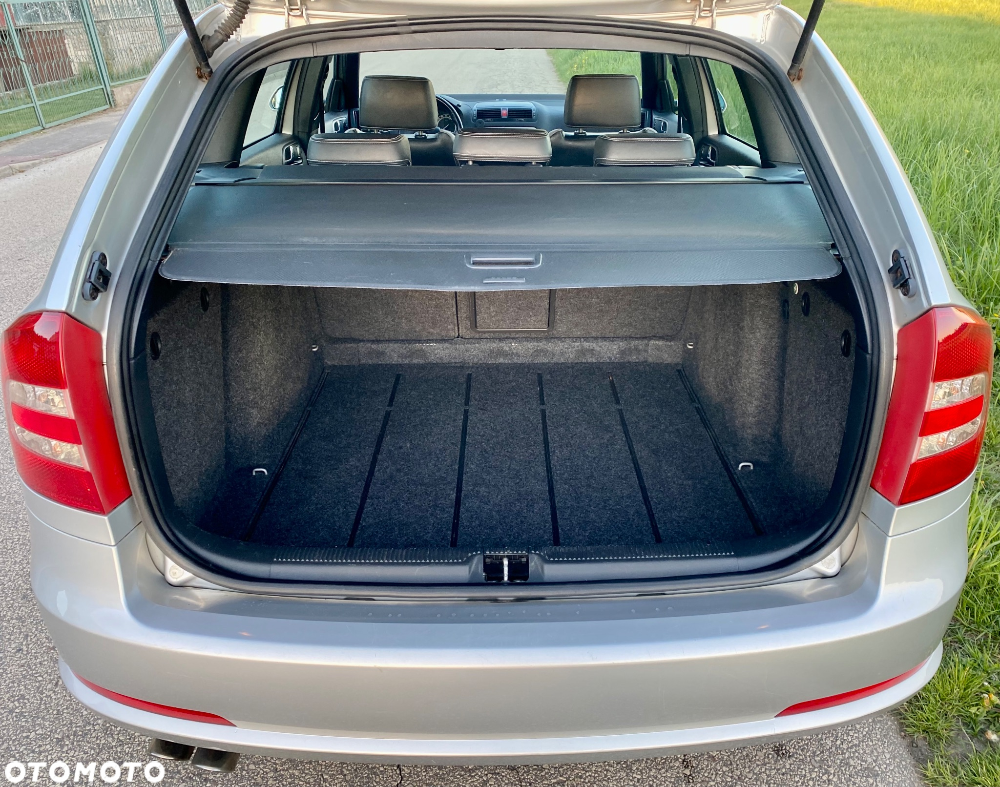 Skoda Octavia 2.0 TDI RS - 25