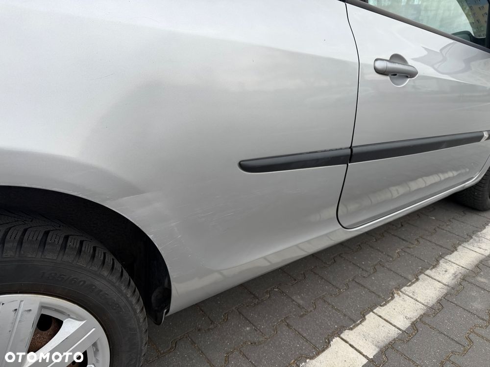 Renault Clio 1.2 16V 75 Expression - 20