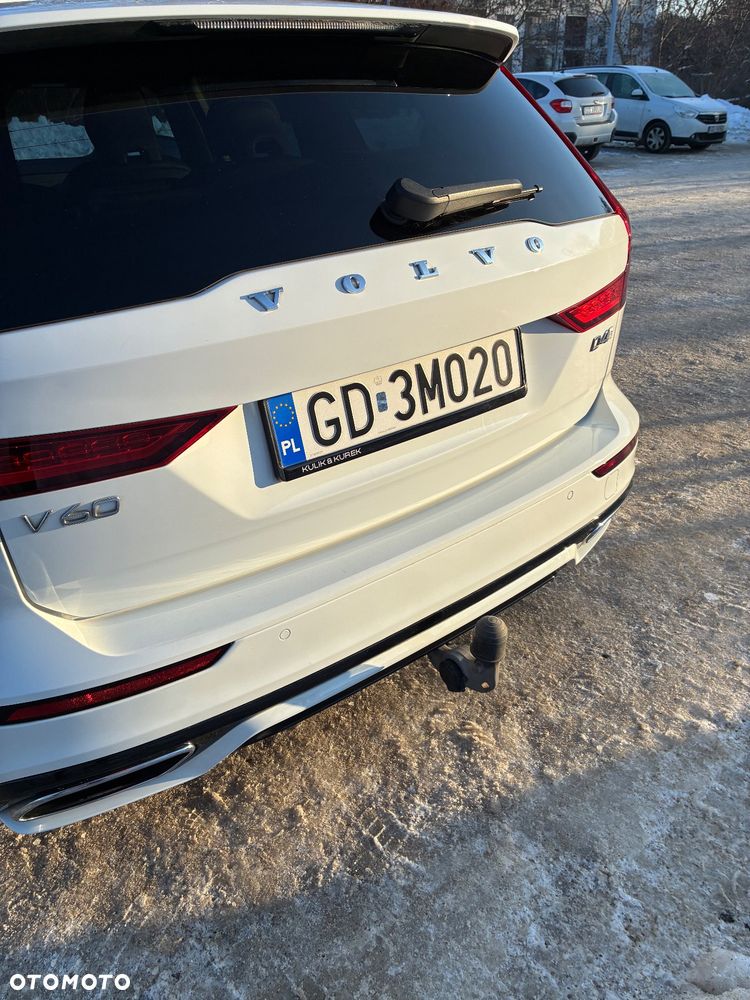Volvo V60 D4 Geartronic R-Design - 13