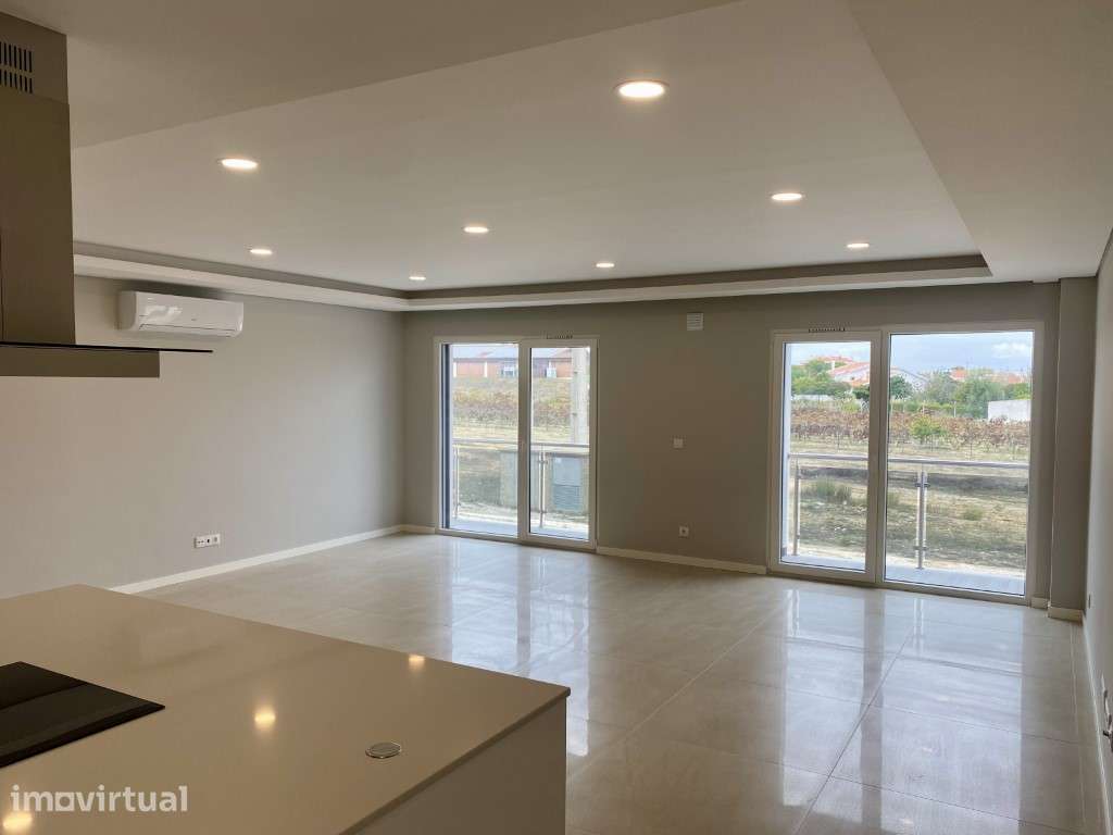 Apartamento T3, novo e a estrear, com amplas Varandas - Aires - Grande imagem: 2/27