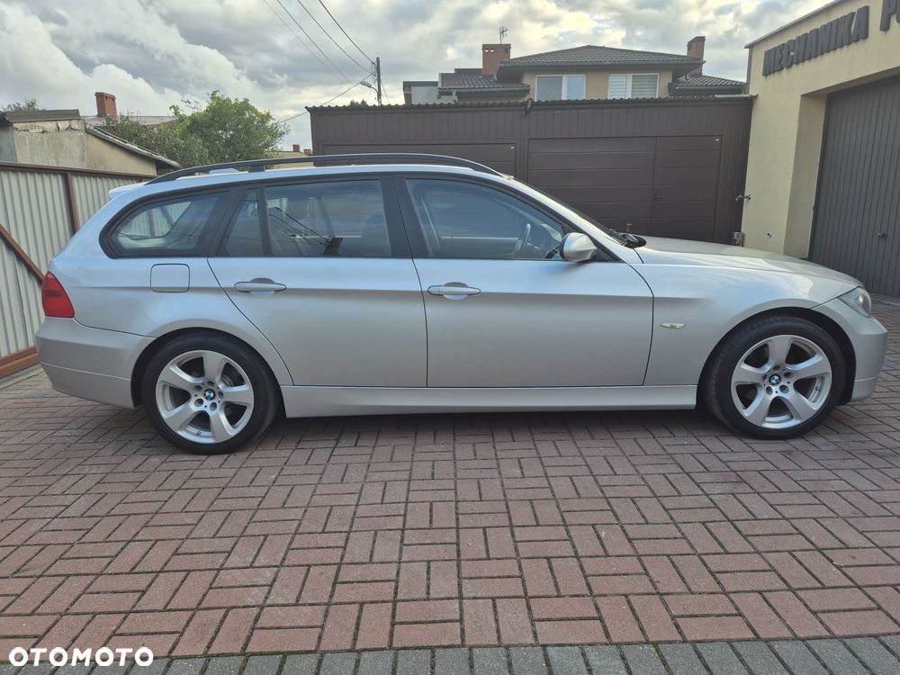 BMW 3 2006 photo 2