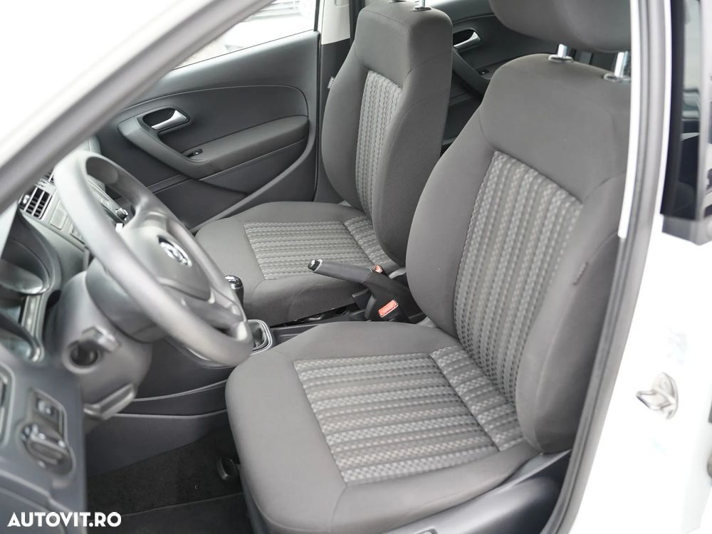 Volkswagen Polo 1.4 TDI Blue Motion - 12