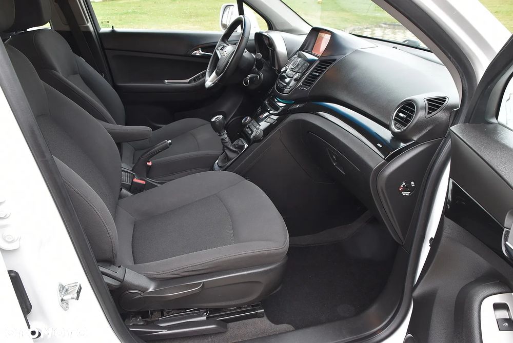 Chevrolet Orlando 1.8 LS - 34