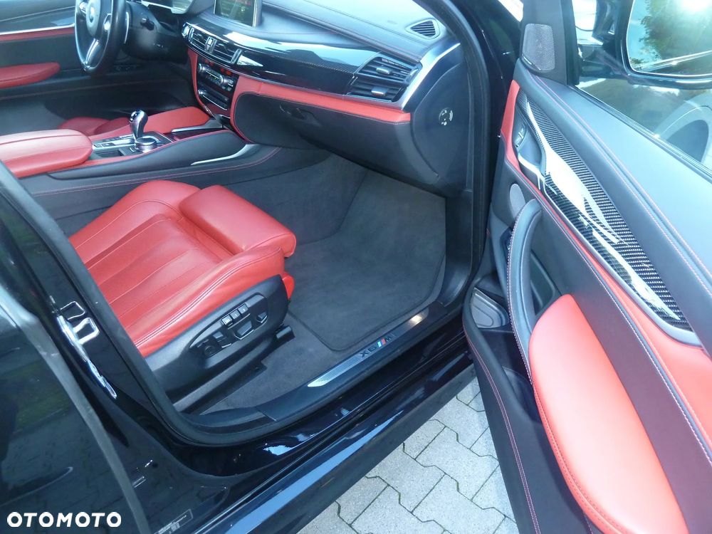 BMW X6M - 19