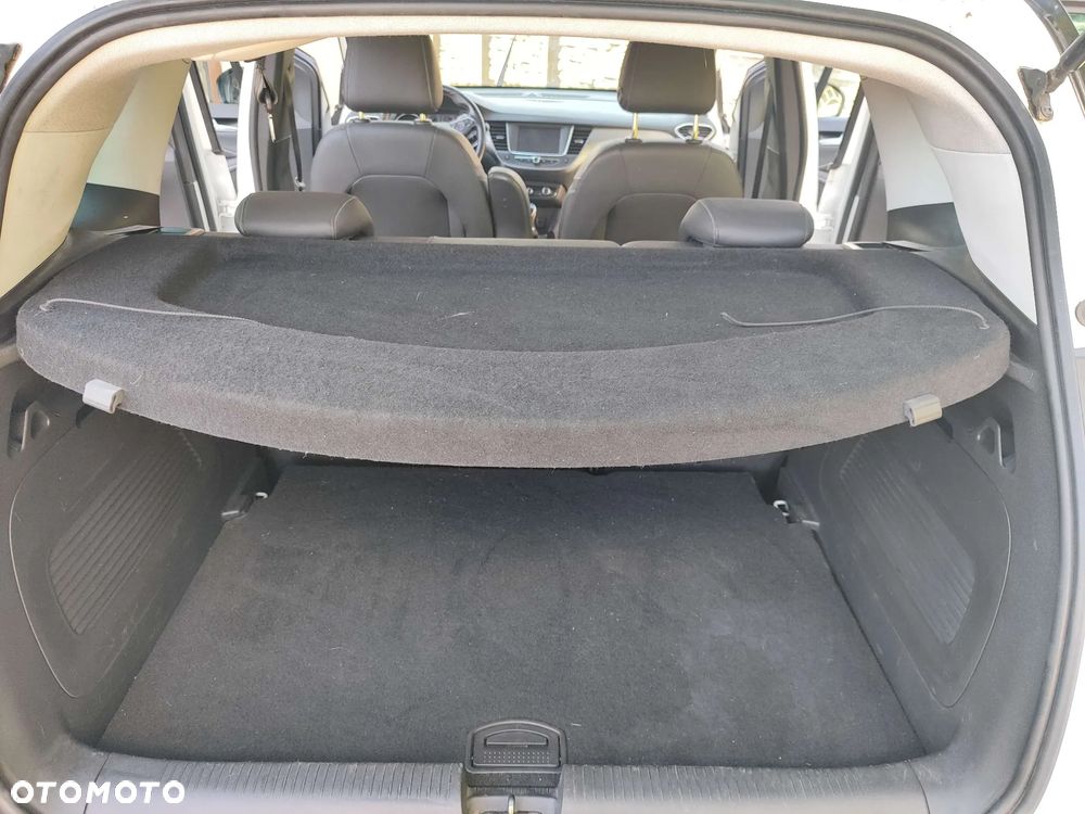 Opel Crossland X - 17