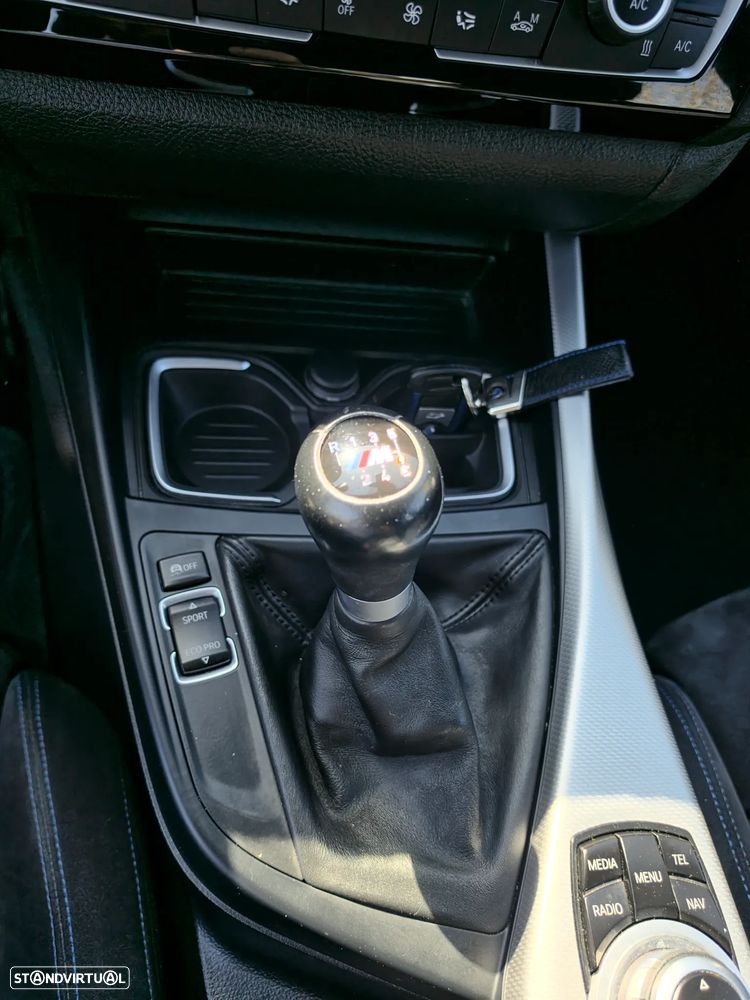 BMW 116 d M Sport - 8