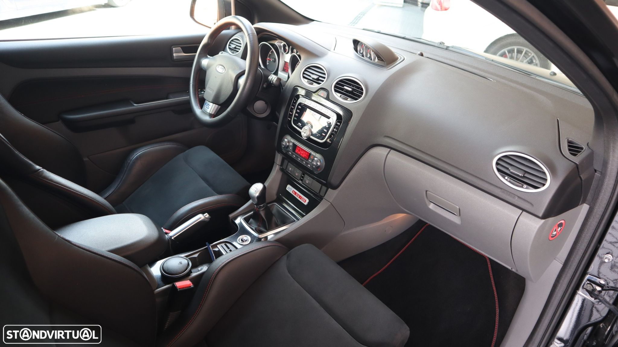 Ford Focus - 24