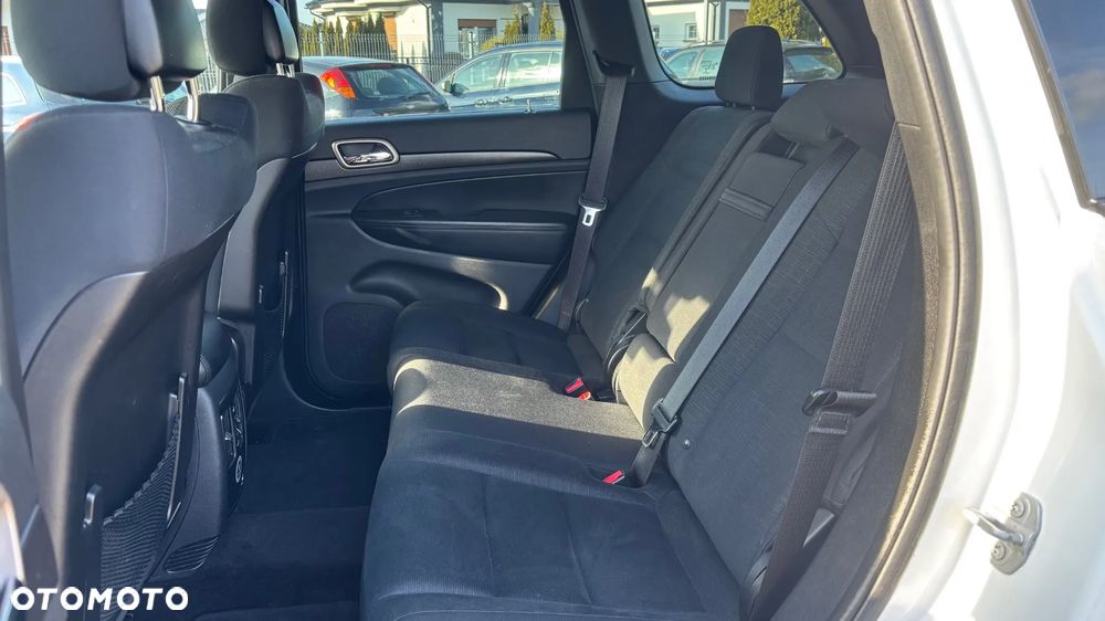 Jeep Grand Cherokee 3.0 CRD Laredo - 22