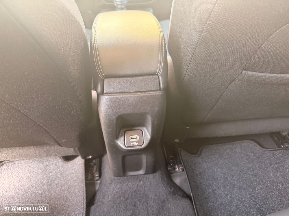Jeep Renegade 1.0 T Limited - 34