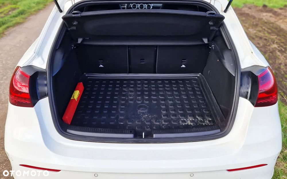 Mercedes-Benz Klasa A 200 AMG Line 7G-DCT - 14