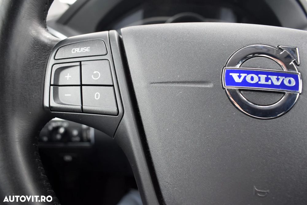 Volvo XC 60 D4 Kinetic - 23