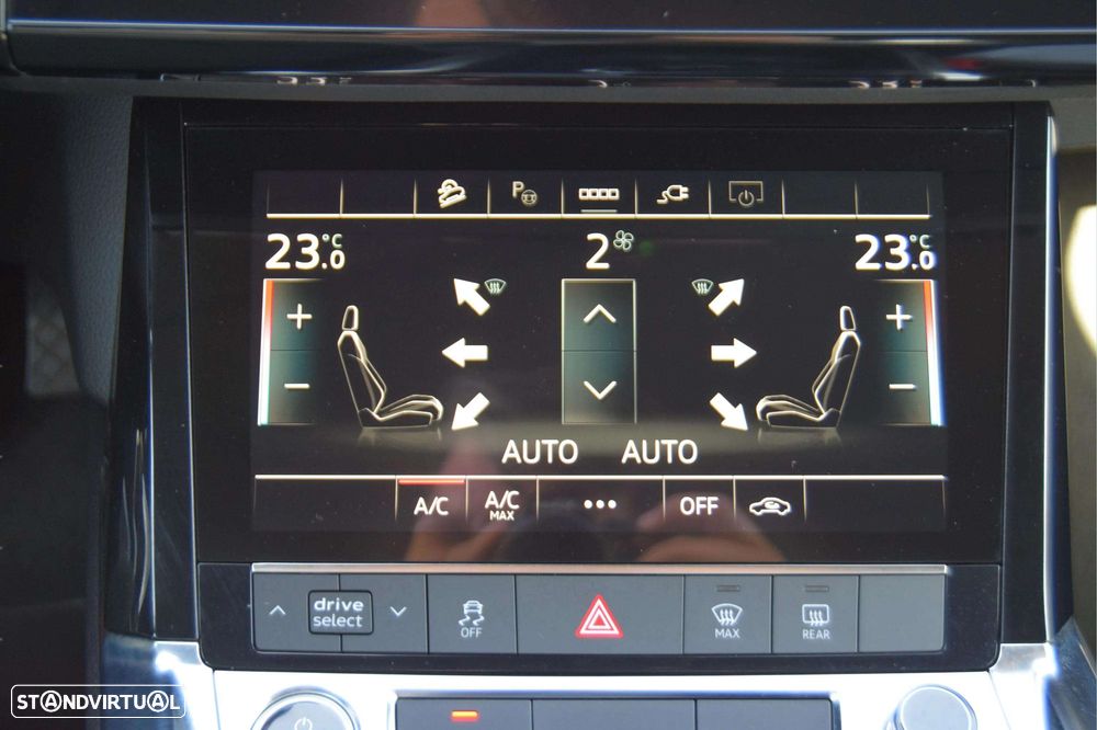 Audi e-tron 55 quattro S line - 26