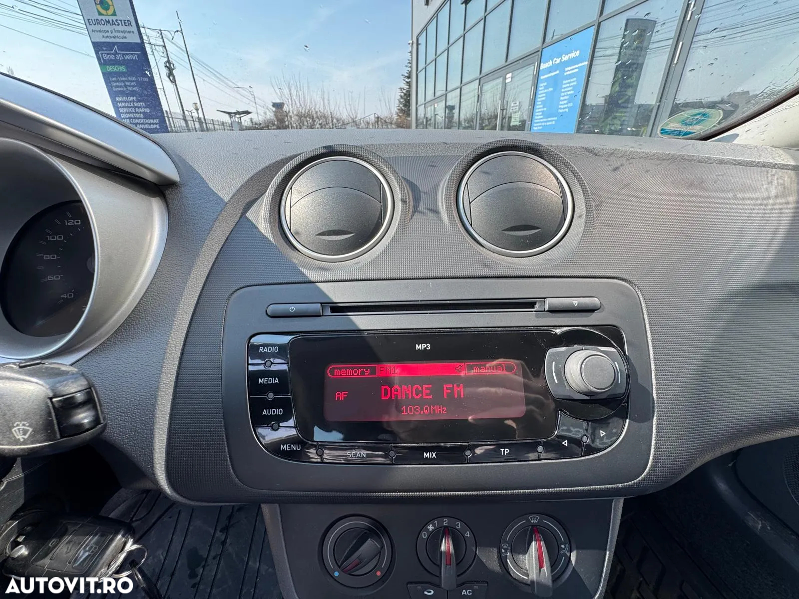 Seat Ibiza 1.4 16V Stylance - 12