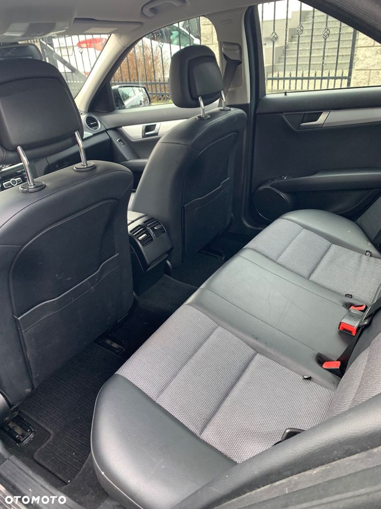 Mercedes-Benz Klasa C 200 CDI DPF Automatik BlueEFFICIENCY Avantgarde - 7