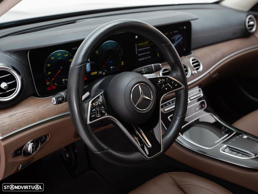 Mercedes-Benz E 300 de 4Matic 9G-TRONIC - 22