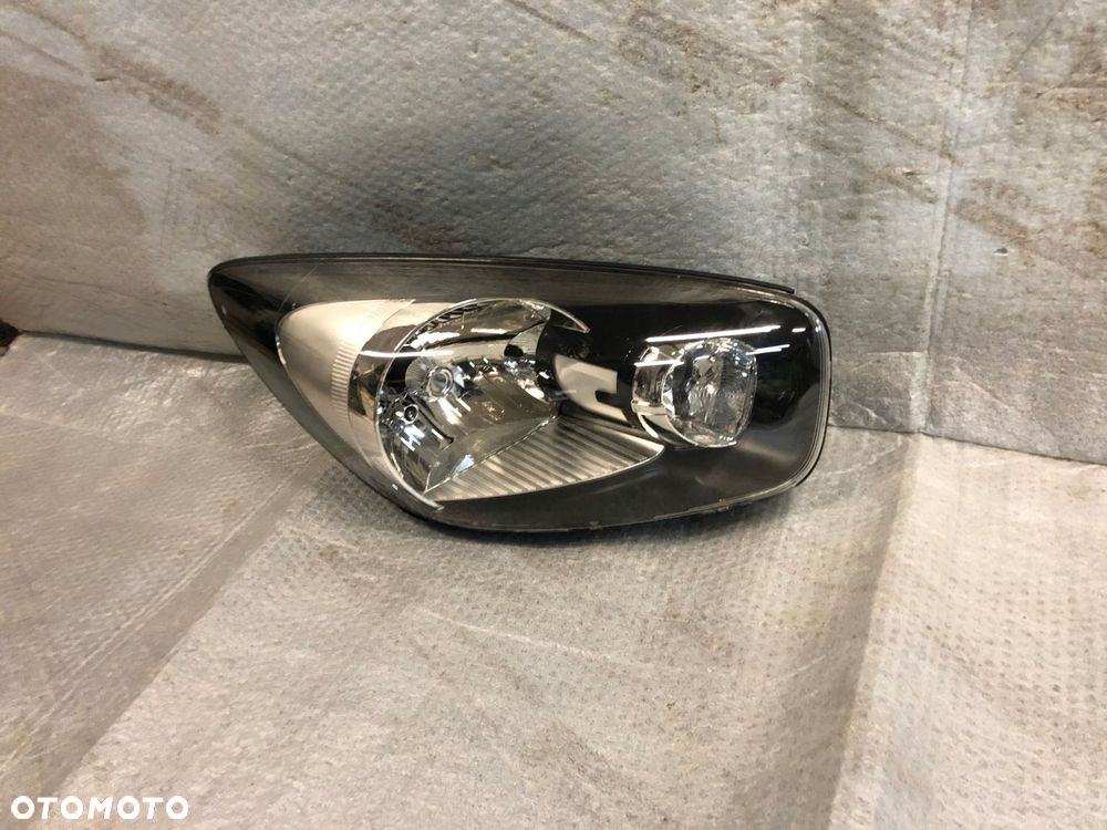 REFLEKTOR PRAWY LAMPA PRAWA KIA PICANTO II NOWA