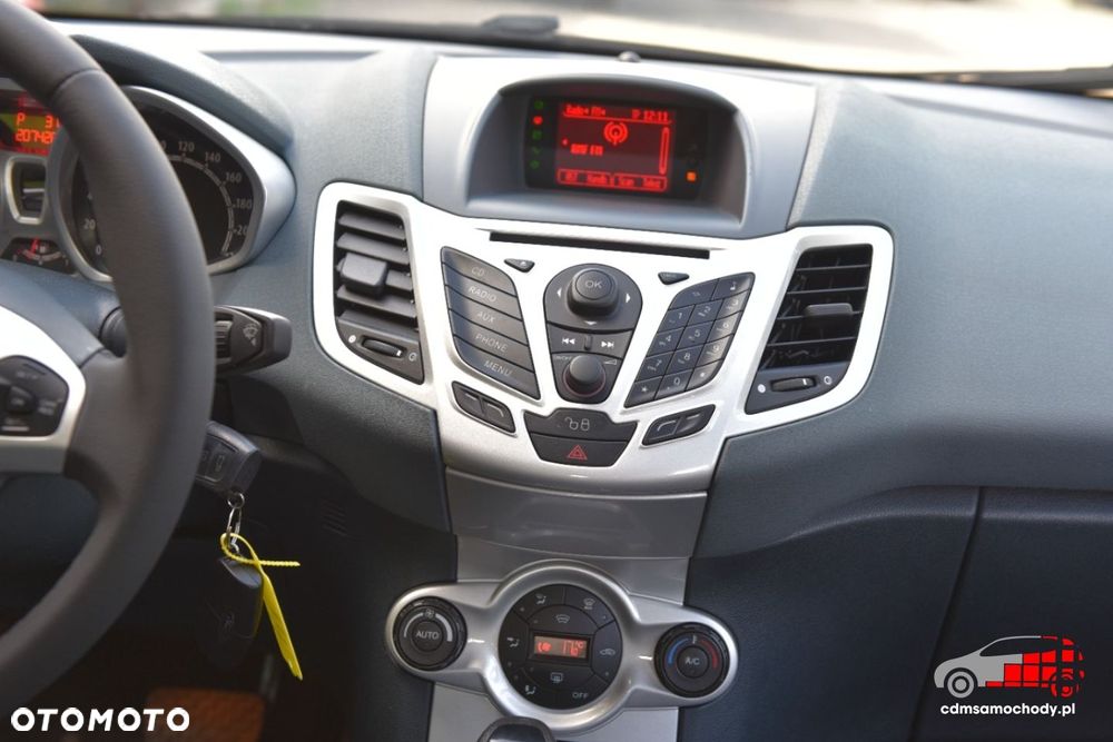 Ford Fiesta - 25