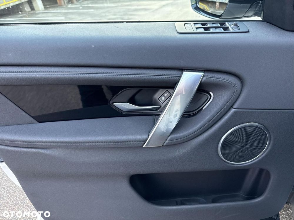 Land Rover Discovery Sport - 9