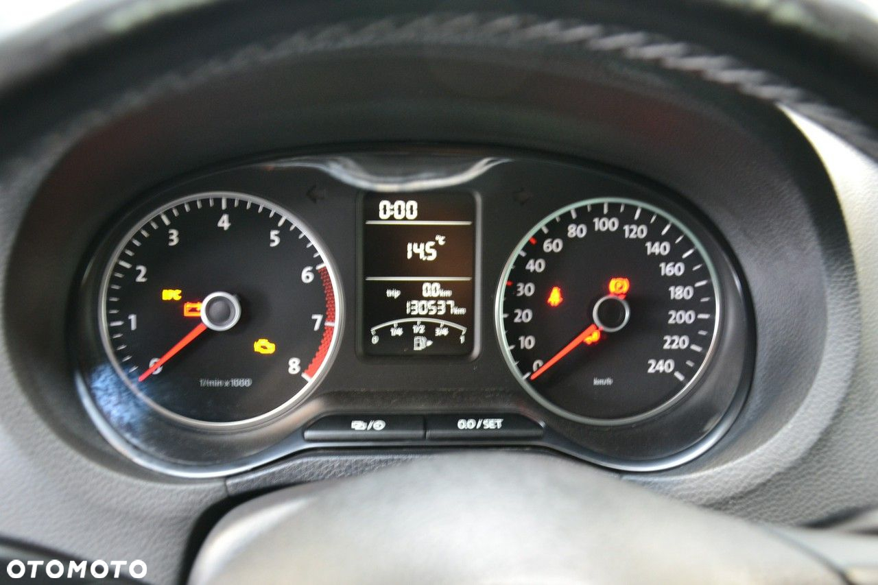 Volkswagen Polo - 14