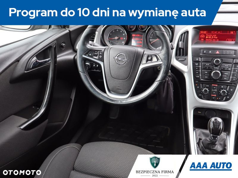 Opel Astra - 8